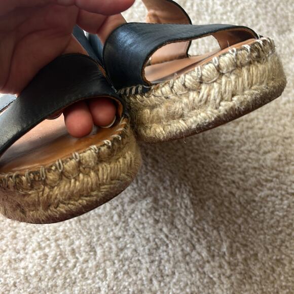 Alohas double black leather straps espadrilles sandals. - Picture 13 of 13